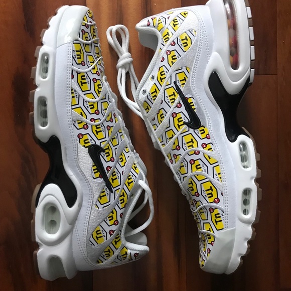 nike air max plus qs